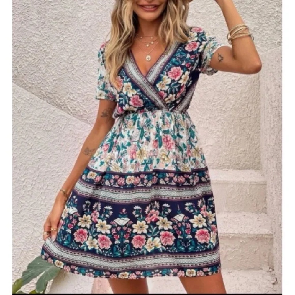 Boho Floral Print Short Sleeve Cottagecore Mini Dress - Picture 8 of 16
